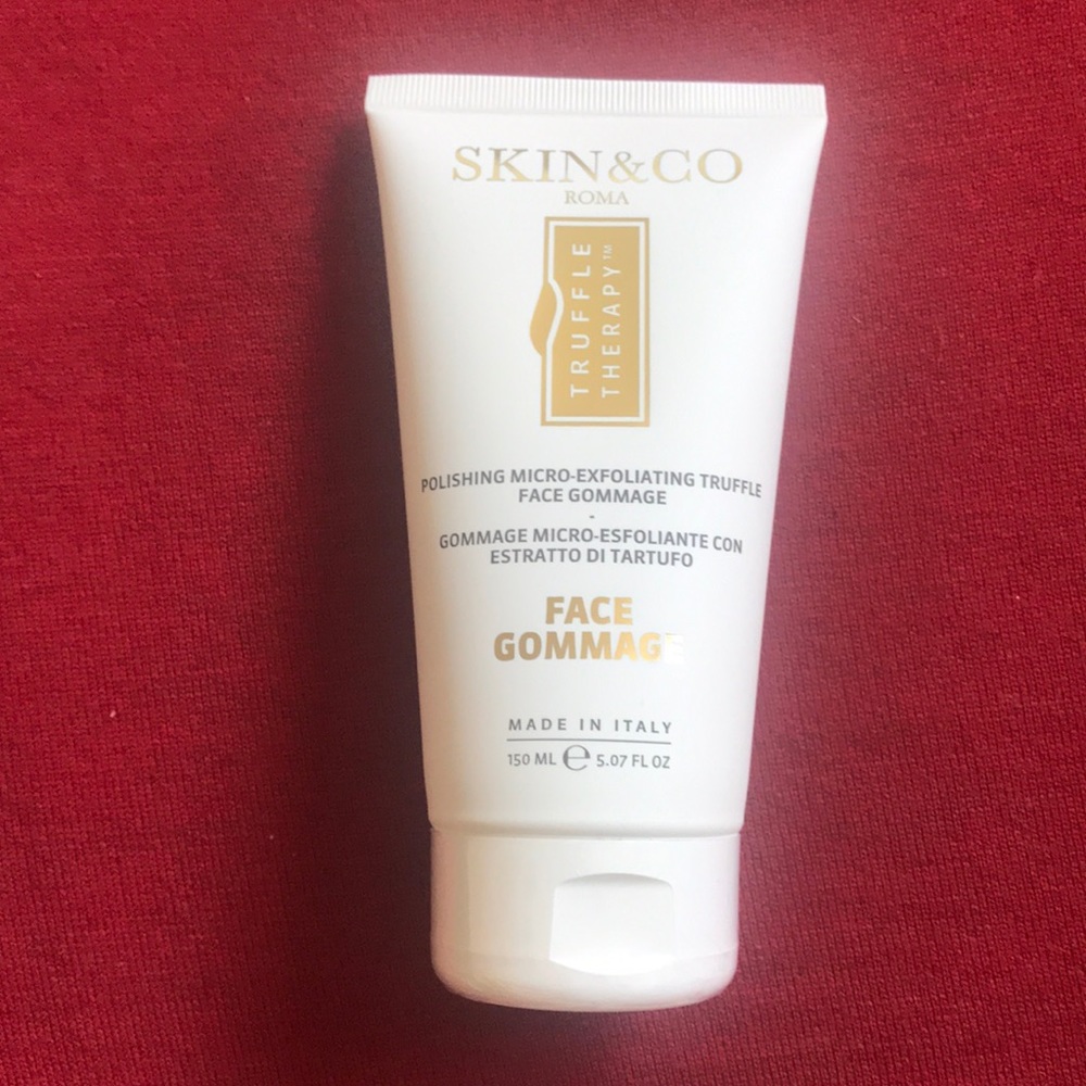 SKIN & CO Face Exfoliating Gommage